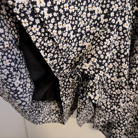 Arula Romper - Picture 5 of 6